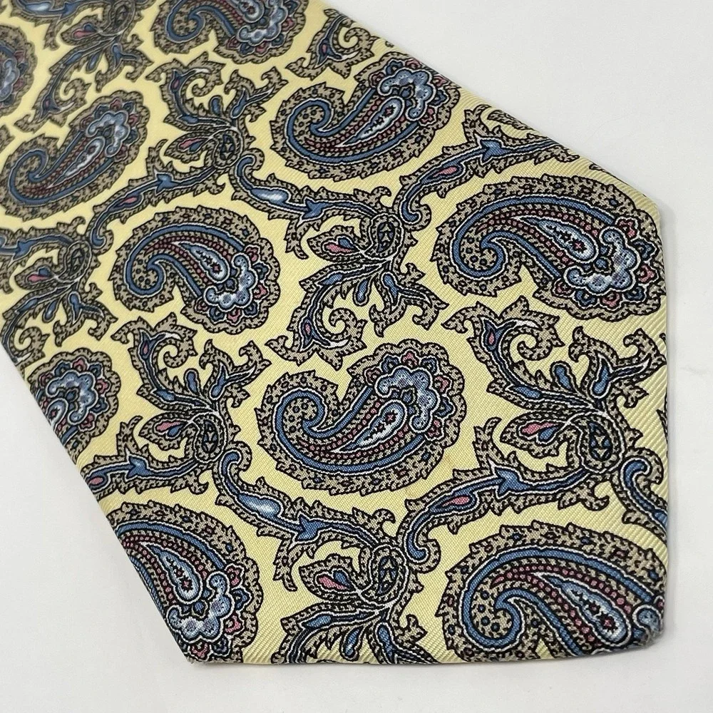 The Custom‎ Shop Tie Handmade Silk USA Yellow Blue Paisley VTG 3 5/8x58